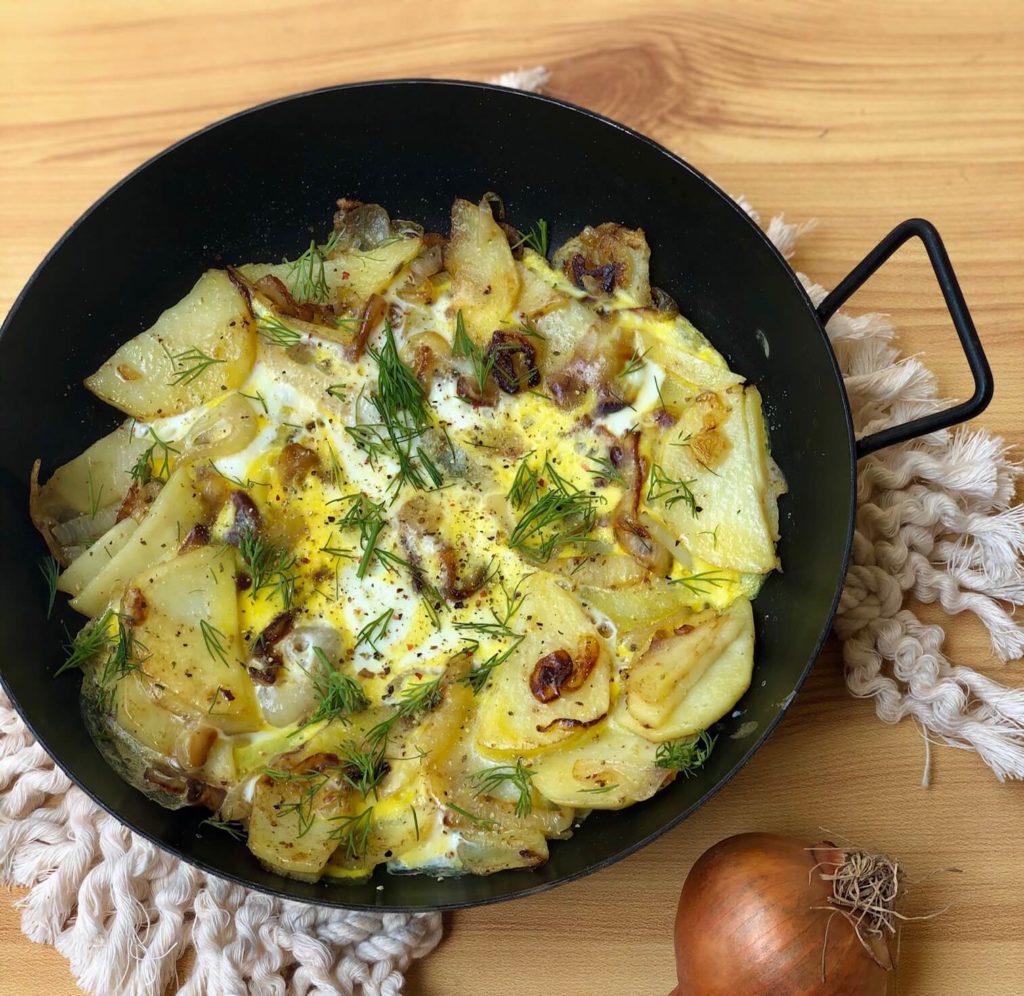 Sara´s Organic Food recipes, onion-and-potato-skillet